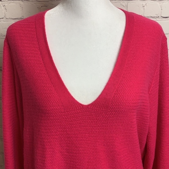 GAP Brooklyn V Neck Sweater - Picture 3 of 14